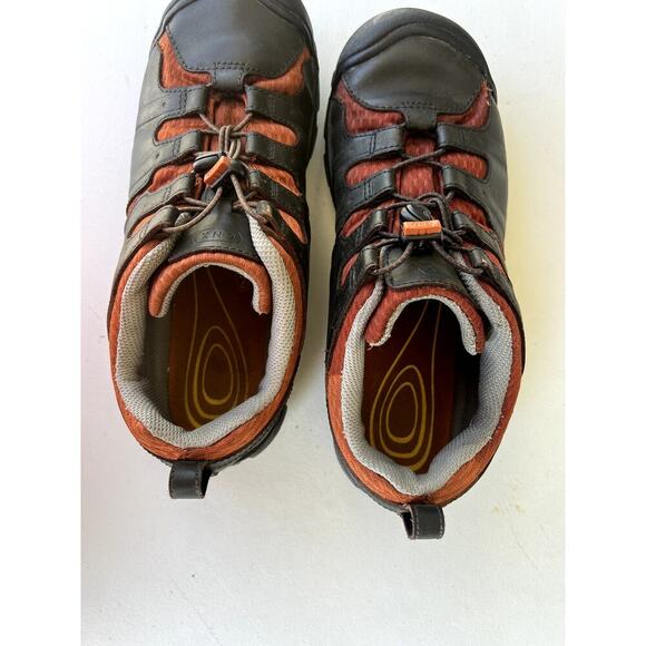 Keen Hiking, shoes with elastic ties, orange & brown, Youth size 5 - Picture 4 of 6